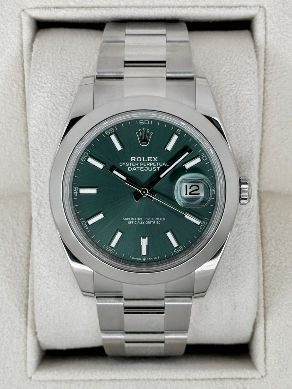 2025 Rolex Datejust 41mm 126300 Stainless Steel Oyster Green Dial