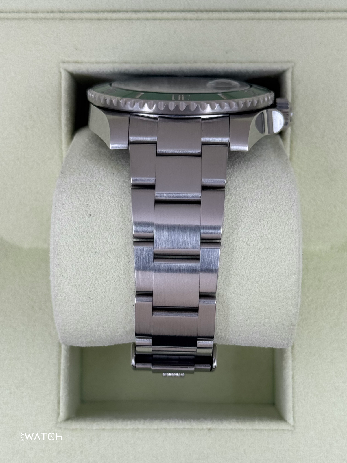 2014 Rolex Submariner "Hulk" 40mm 116610LV Green Dial