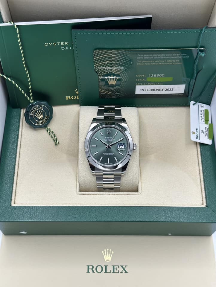 2023 Rolex Datejust 41mm 126300 Oyster Green Dial