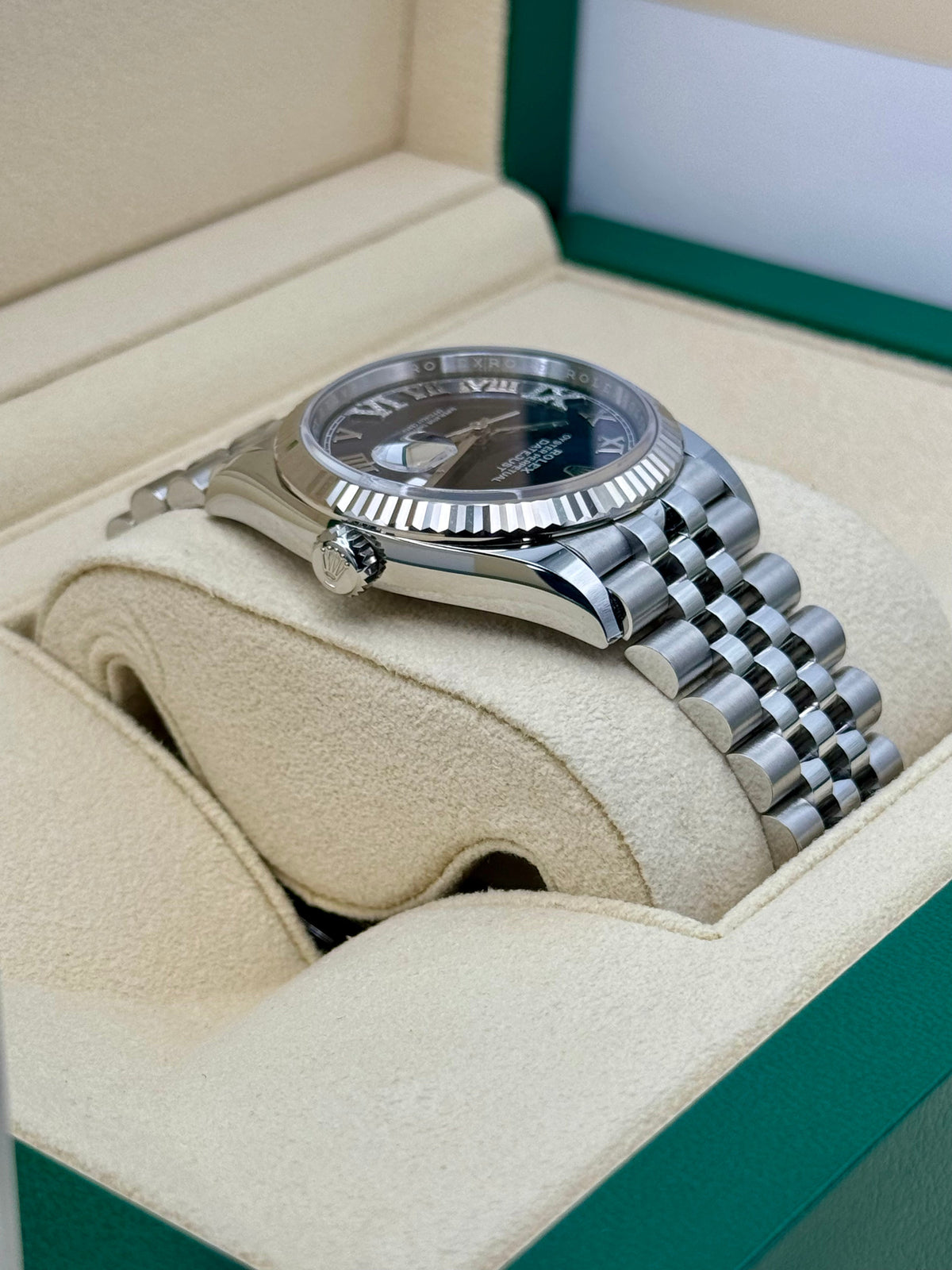 NEW 2025 Rolex Datejust 36mm 126234 Stainless Steel Jubilee Purple Dial