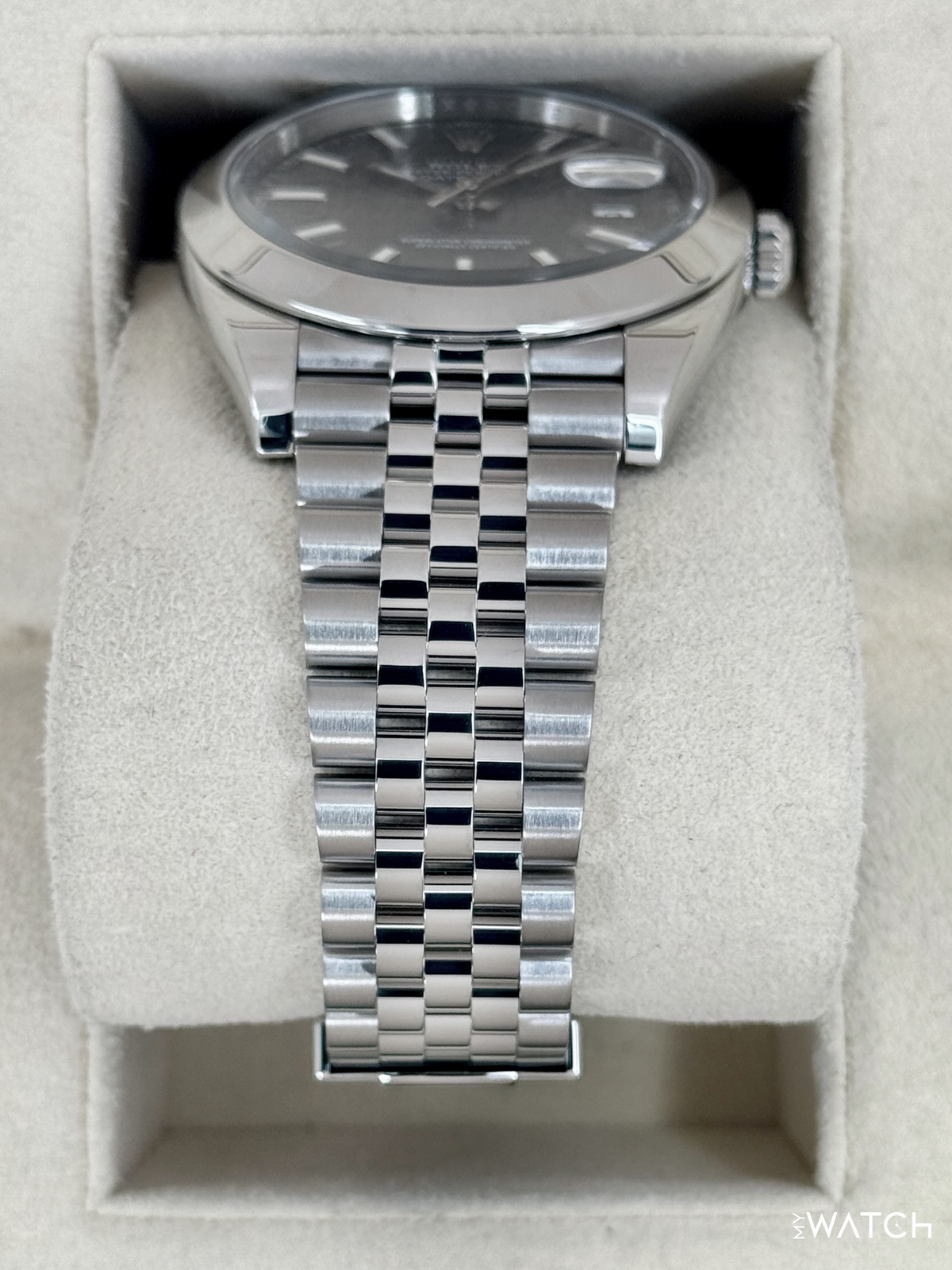 2023 Rolex Datejust 41mm 126300 Stainless Steel Jubilee Rhodium Dial