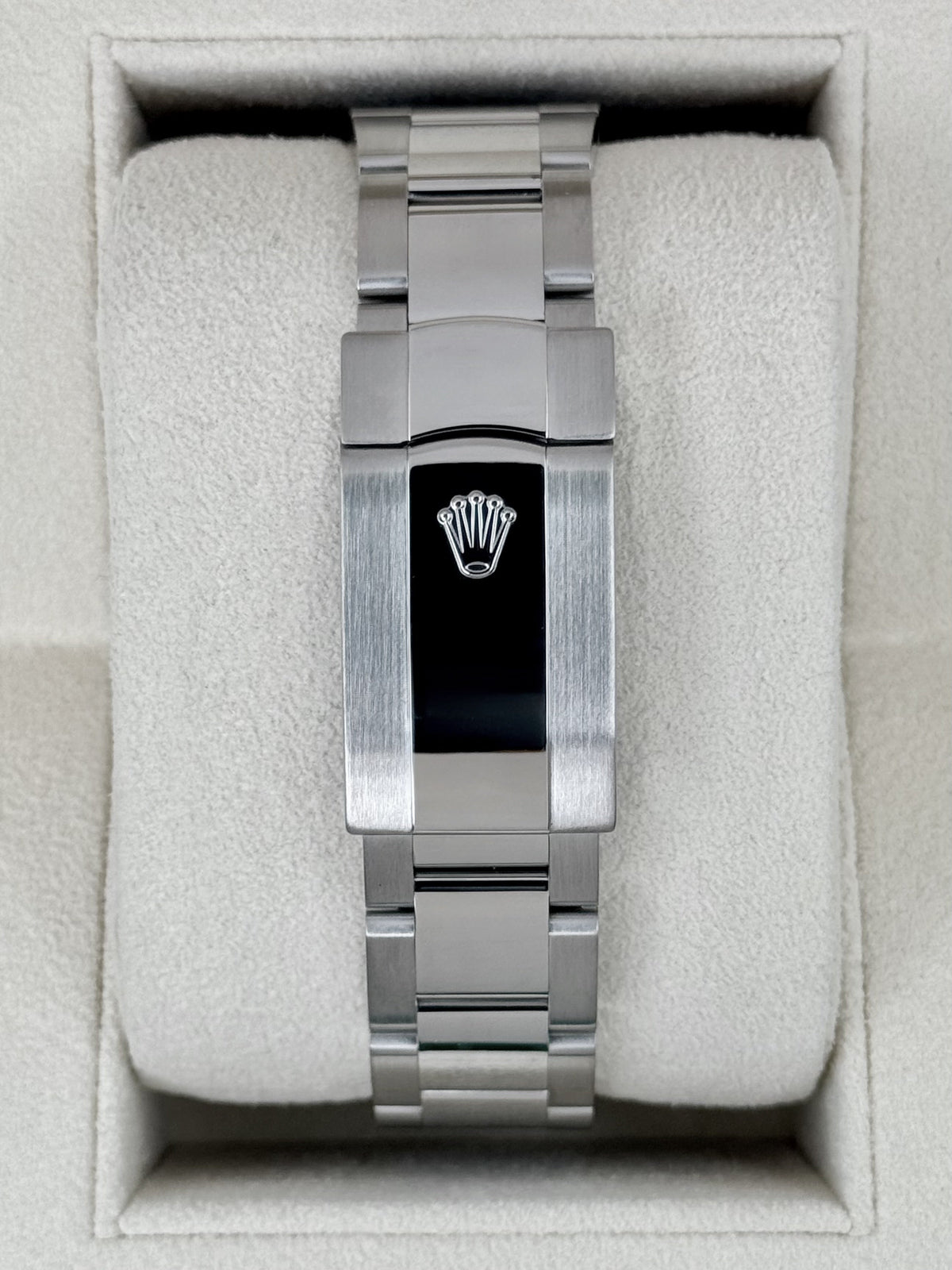 2023 Rolex Datejust 41mm 126300 Stainless Steel Oyster Blue Roman Numeral Dial