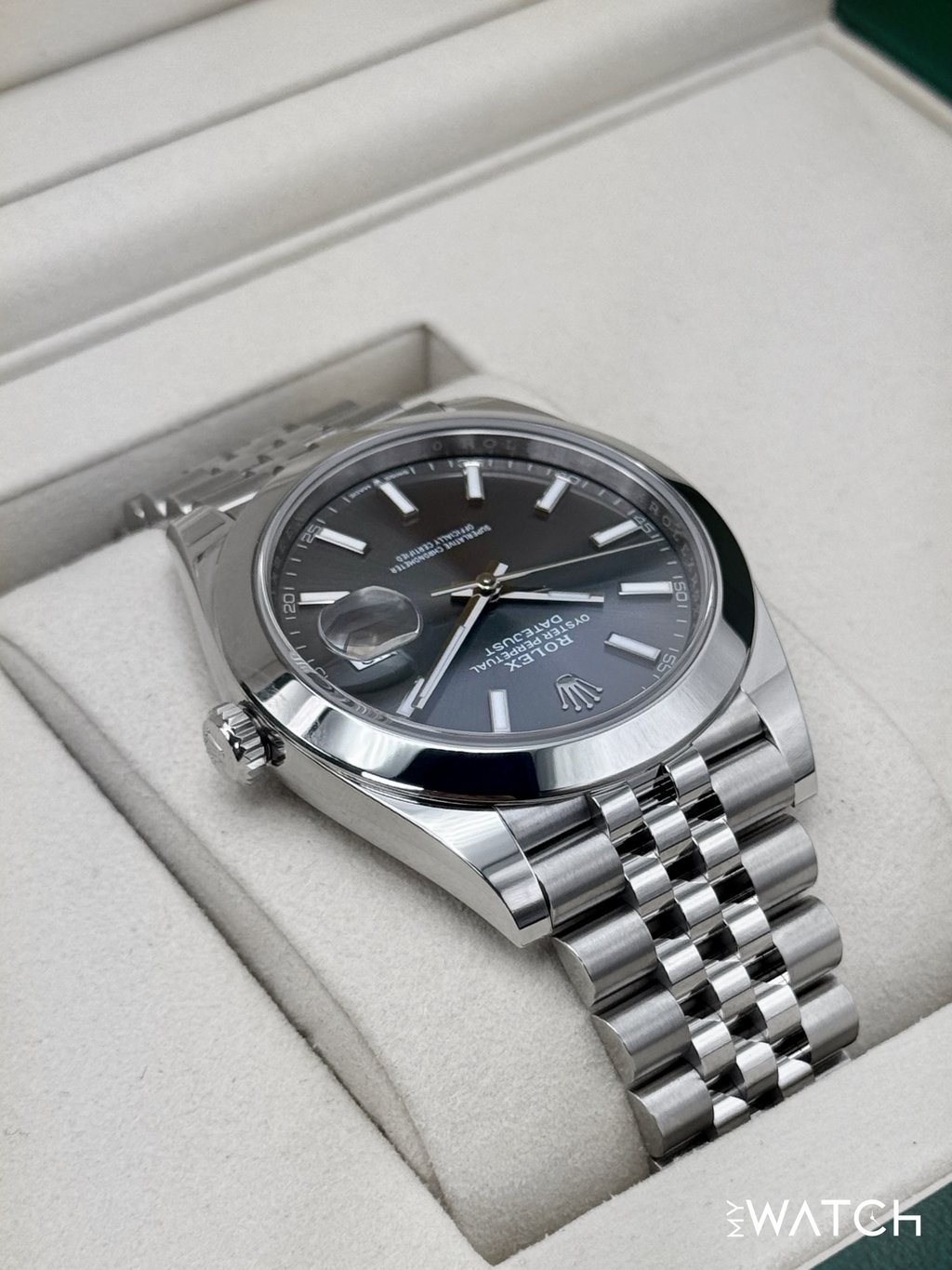 NEW 2026 Rolex Datejust 41mm 126300 Stainless Steel Jubilee Rhodium Dial