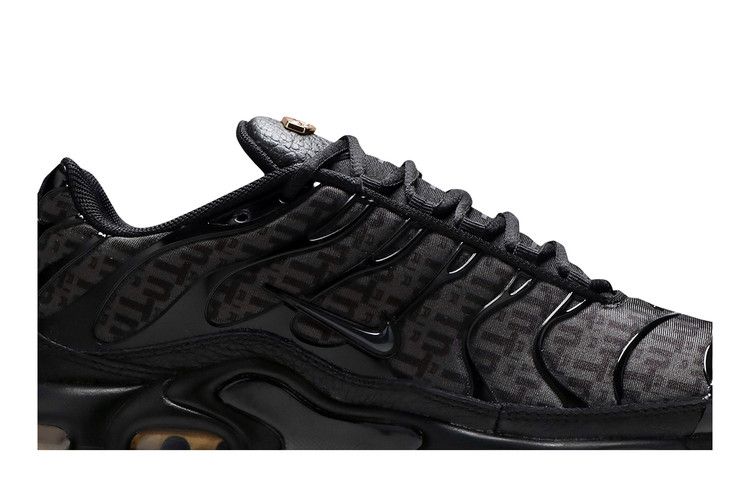 Nike Air Max Plus Black TN Pattern