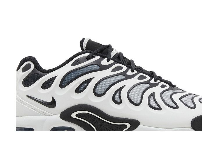 Nike Air Max Plus Drift White Black Metallic Silver