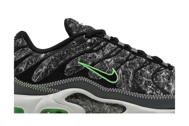 Nike Air Max Plus Essential Crater Green