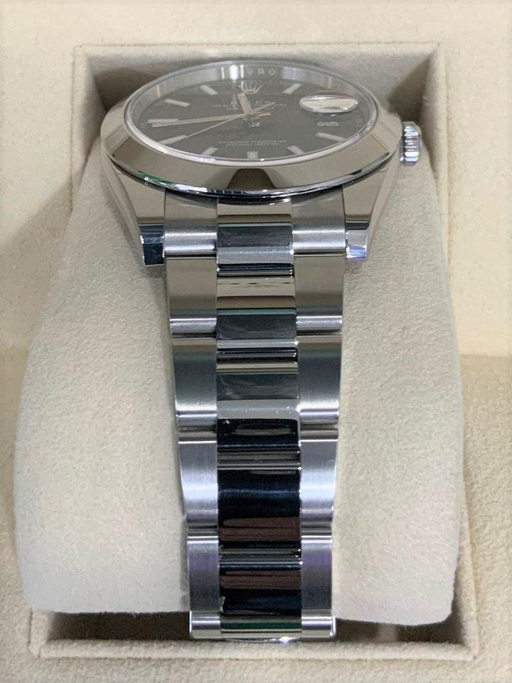 2021 Rolex Datejust 41mm 126300 Oyster Black Dial