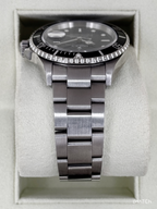 2005 Rolex Submariner 40mm 16610 Stainless Steel Black Dial (Collectors Set)