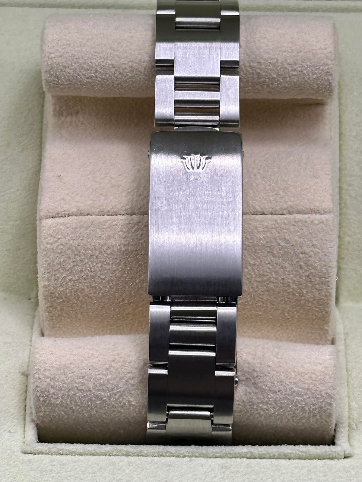 Rolex Ladies Datejust 31mm 68240 Oyster Mother of Pearl Diamond Dial