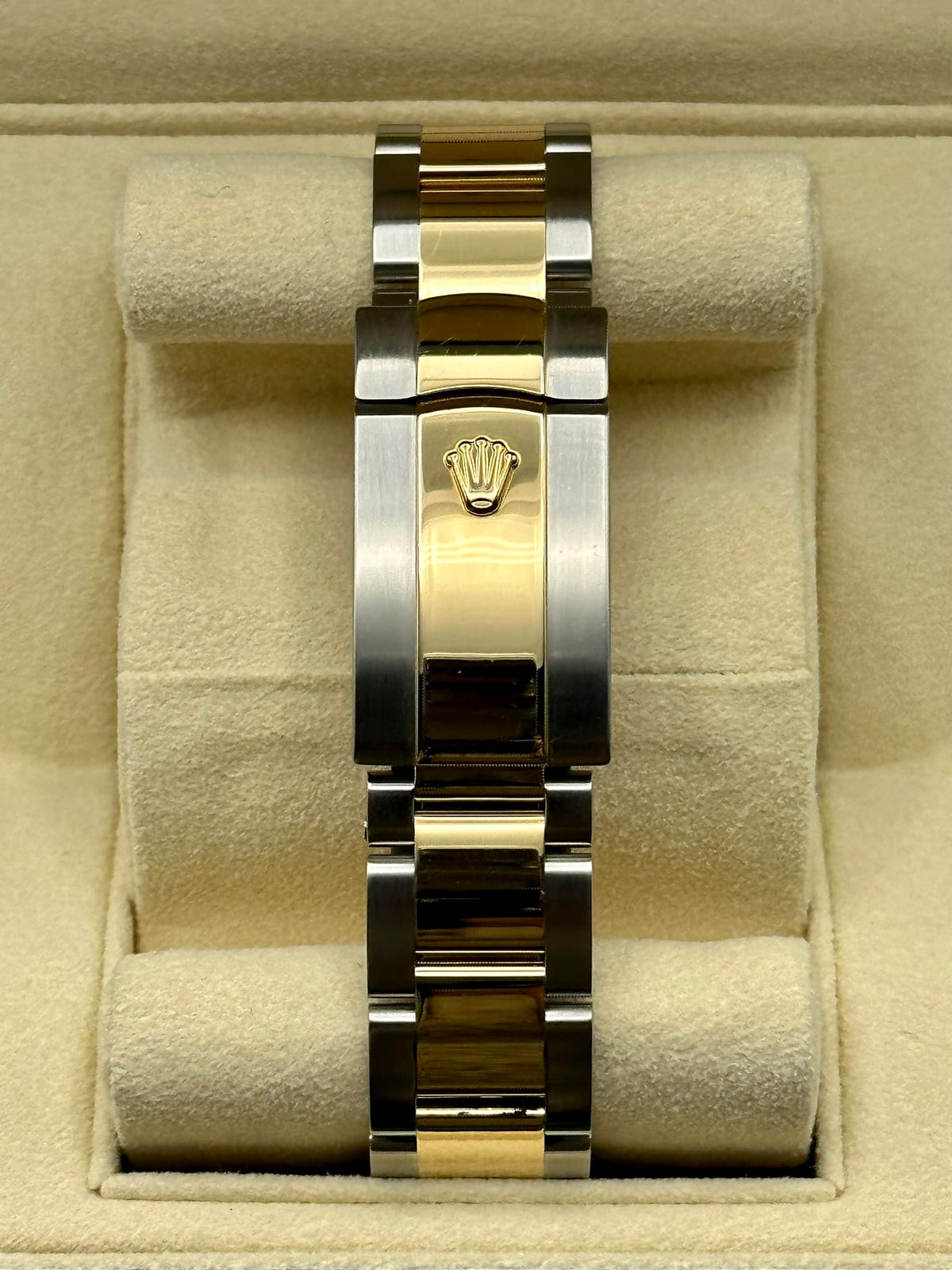 2016 Rolex Datejust 41mm 116333 Two-Tone Oyster Wimbledon Dial
