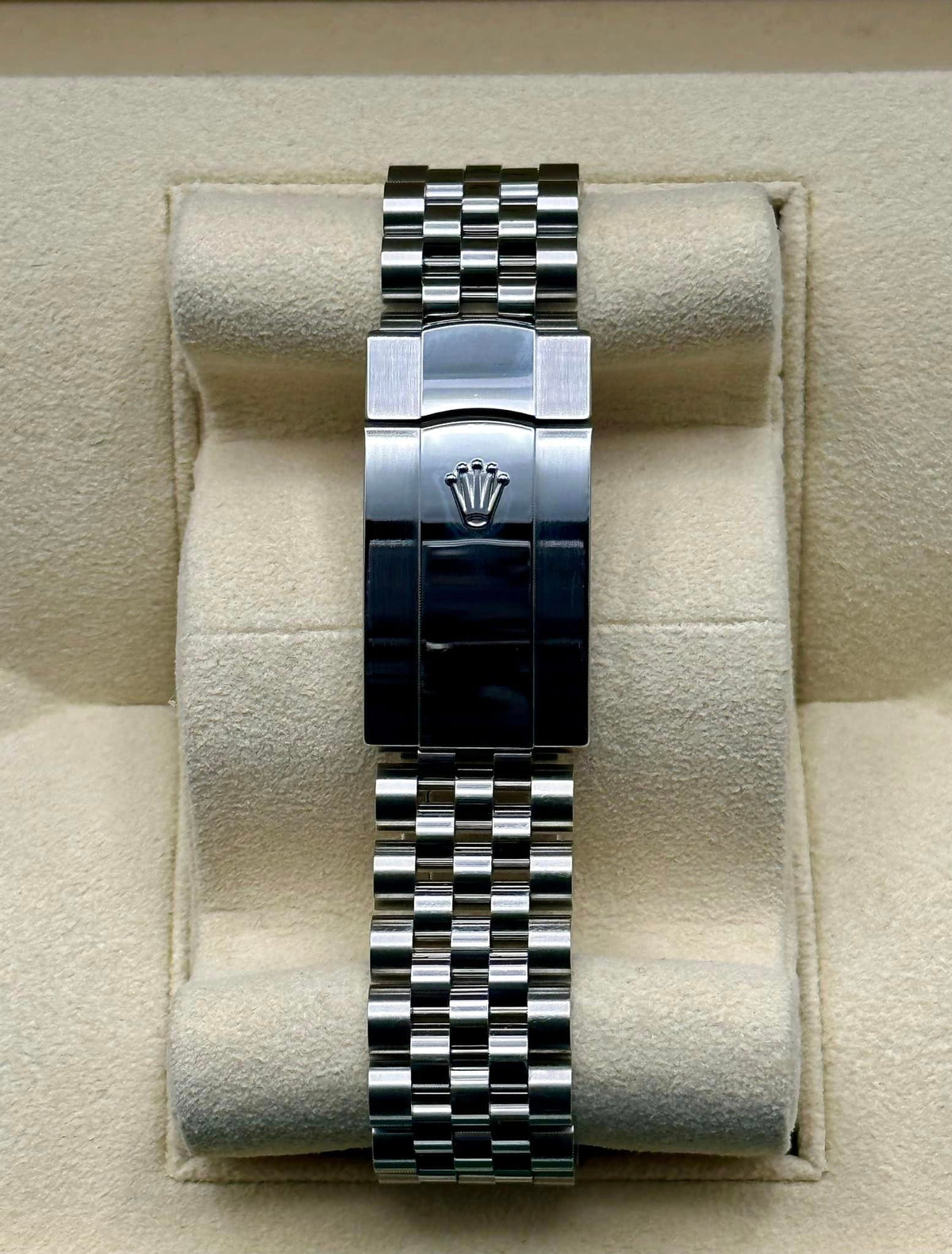 2019 Rolex Datejust 41mm 126334 Jubilee Black Diamond Dial