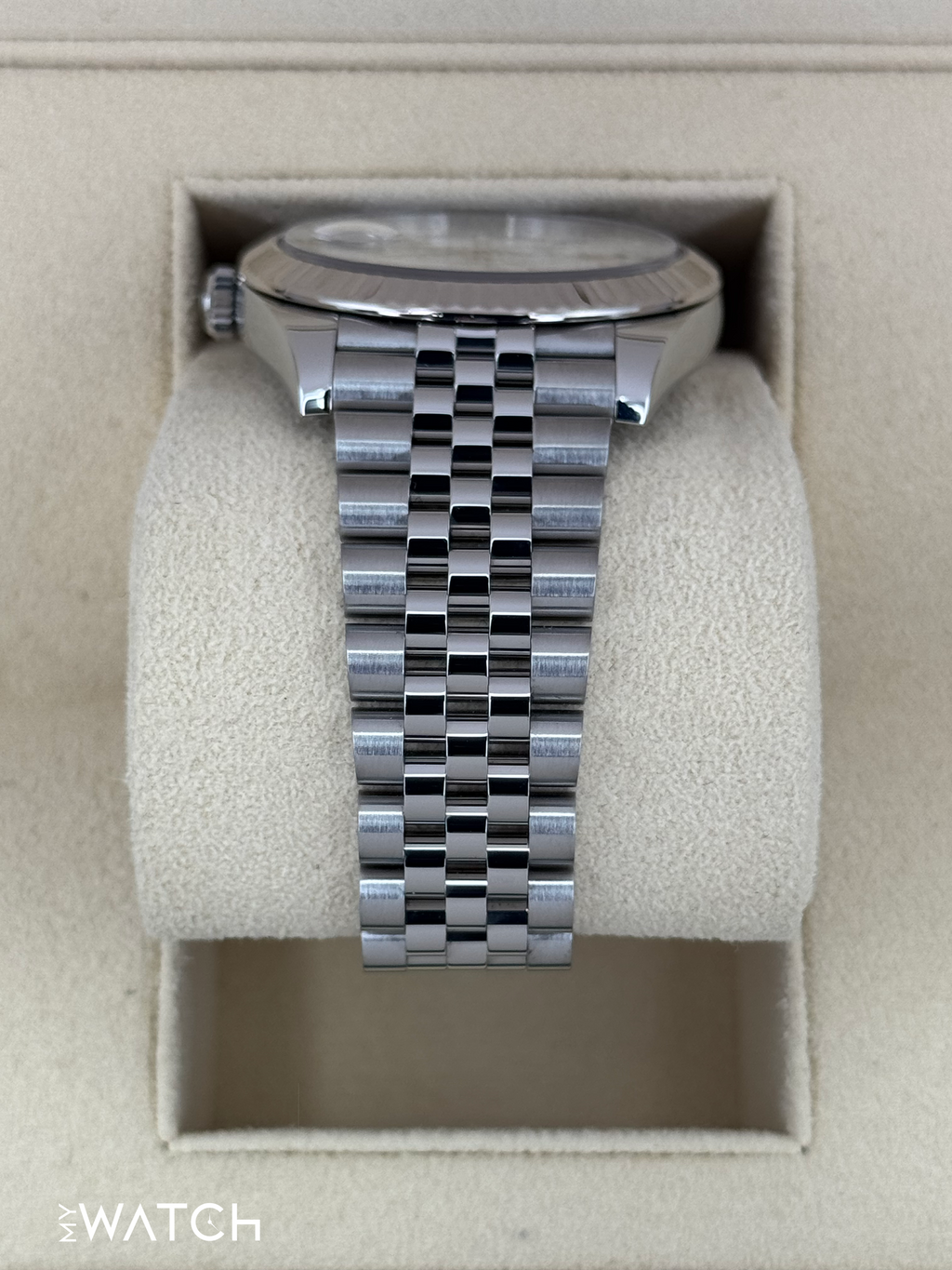 2022 Rolex Datejust 41mm 126334 Stainless Steel Jubilee White Dial