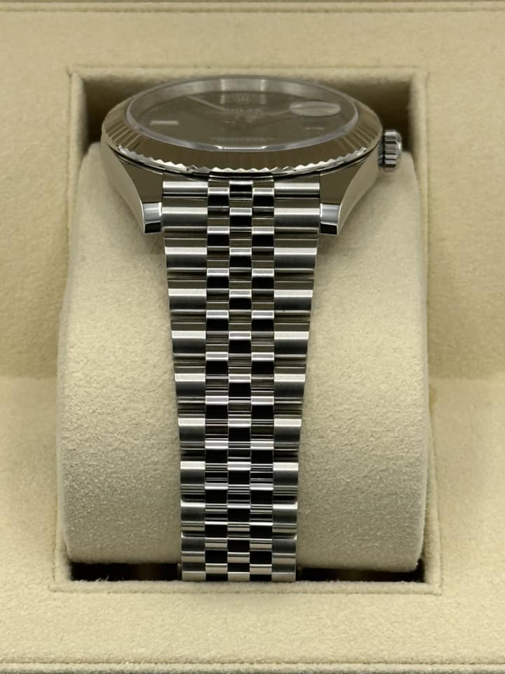 2021 Rolex Datejust 41mm 126334 Jubilee Wimbledon Dial