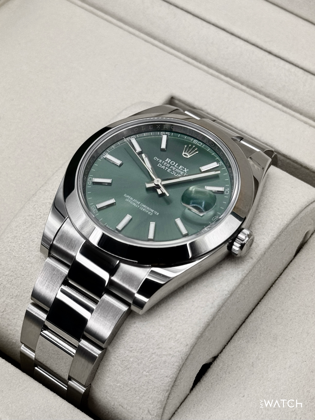 NEW 2026 Rolex Datejust 41mm 126300 Stainless Steel Oyster Green Dial
