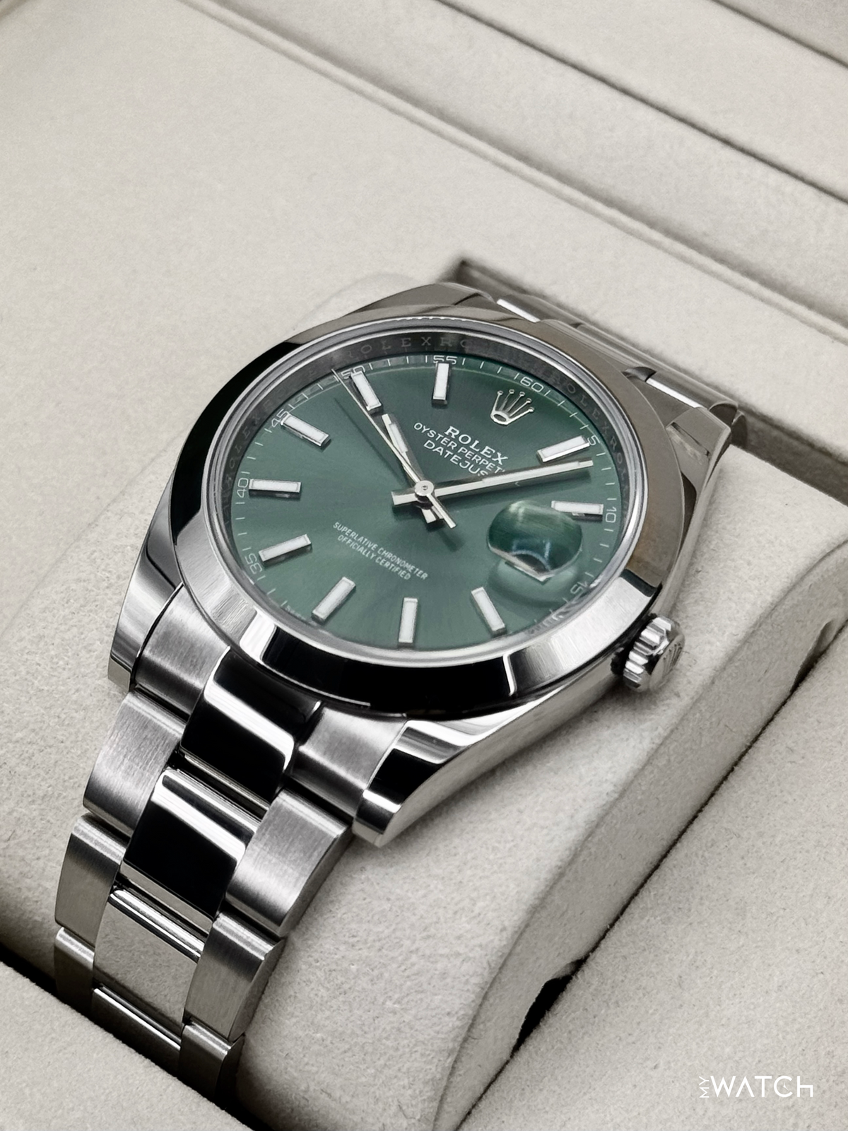 NEW 2026 Rolex Datejust 41mm 126300 Stainless Steel Oyster Green Dial