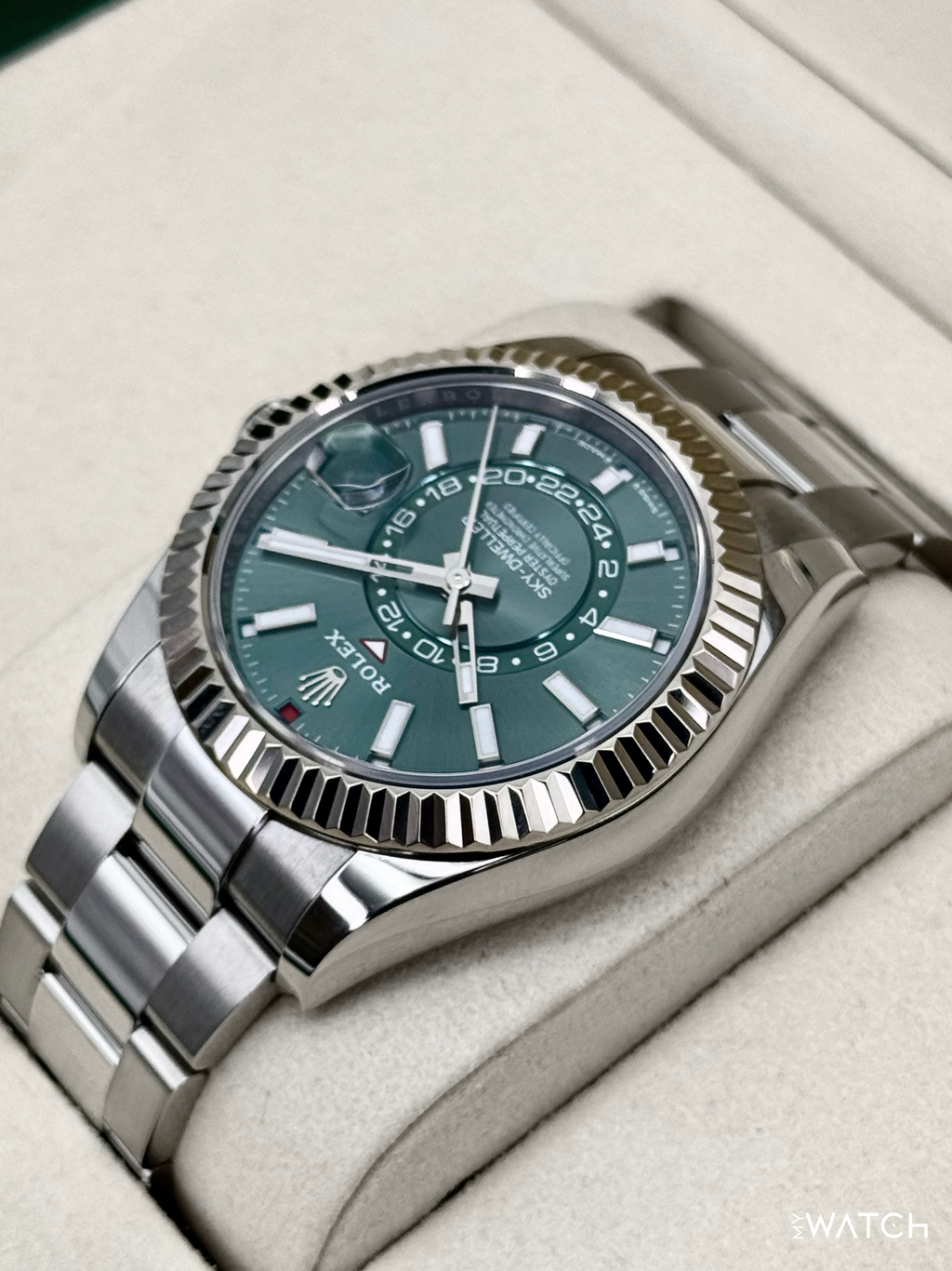 2025 Rolex Sky-Dweller 42mm 336934 Oyster Green Dial