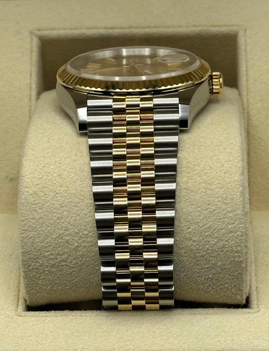 2022 Rolex Datejust 36mm 126233 Two-Tone Jubilee Champaign Stick Dial