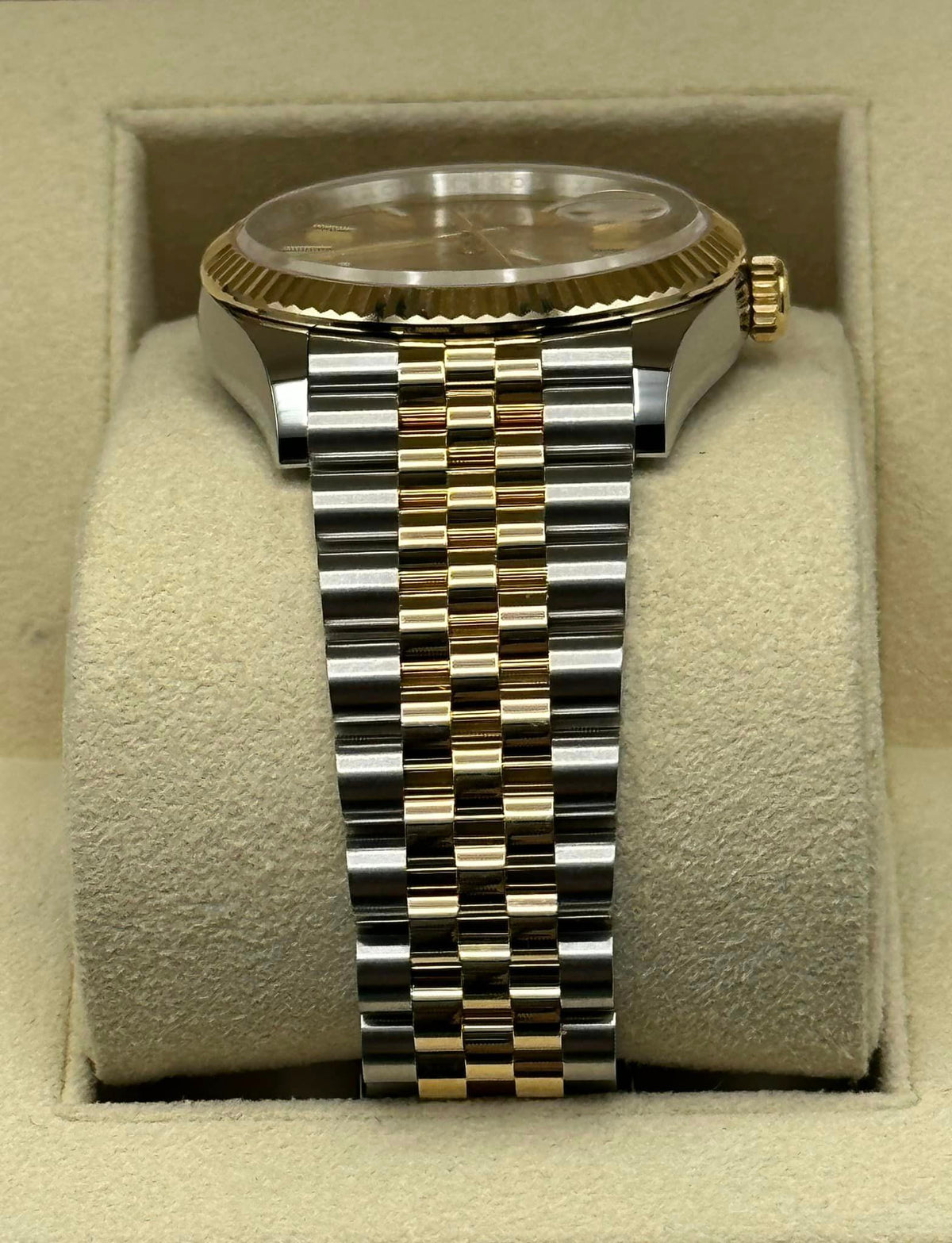 2022 Rolex Datejust 36mm 126233 Two-Tone Jubilee Champaign Stick Dial