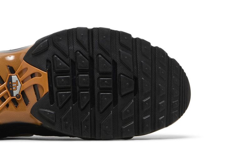 Nike Air Max Plus Dark Obsidian Monarch