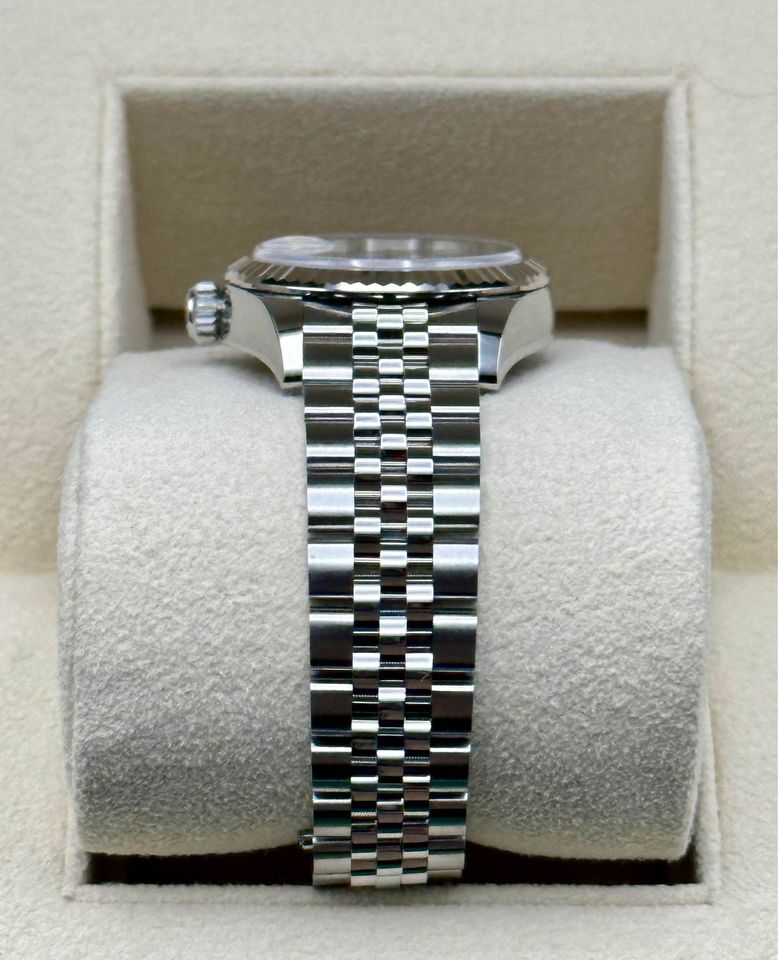 NEW 2022 Rolex Ladies Datejust 28mm 279174 Diamond Mother of Pearl Dial