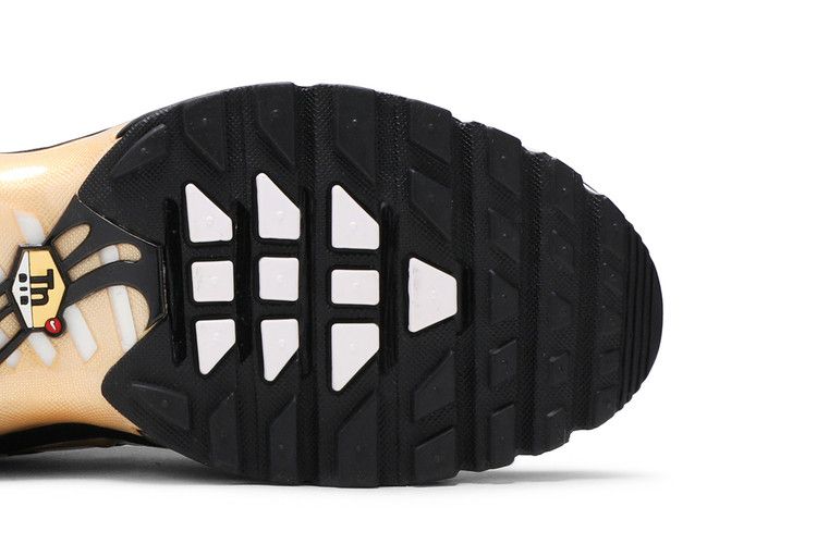 Nike Air Max Plus White Black Metallic Gold