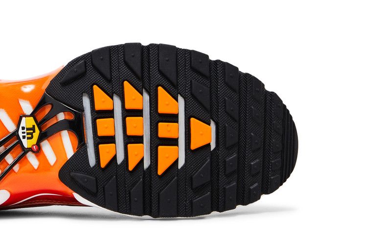 Nike Air Max Plus Light Photography