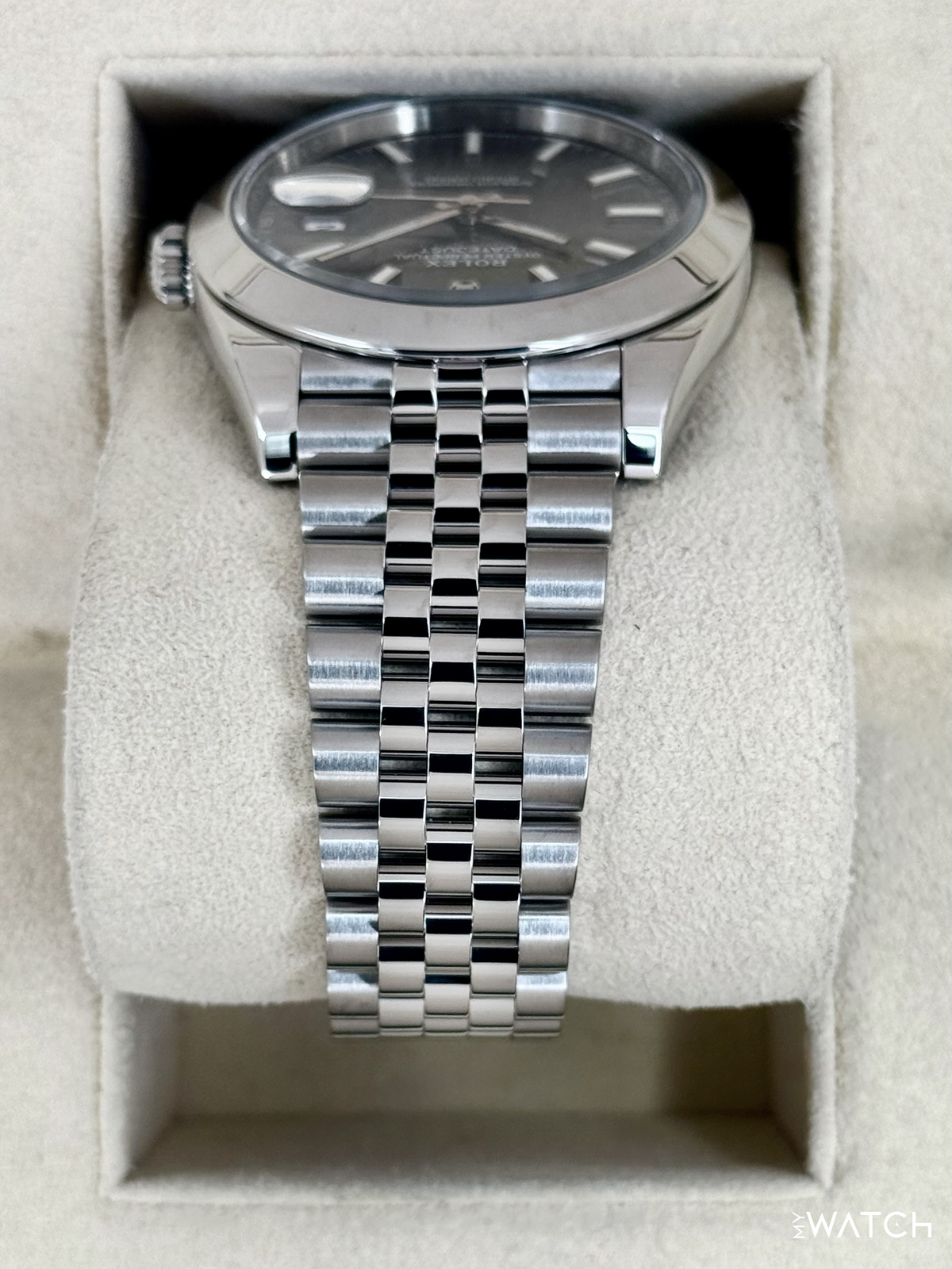 2023 Rolex Datejust 41mm 126300 Stainless Steel Jubilee Rhodium Dial