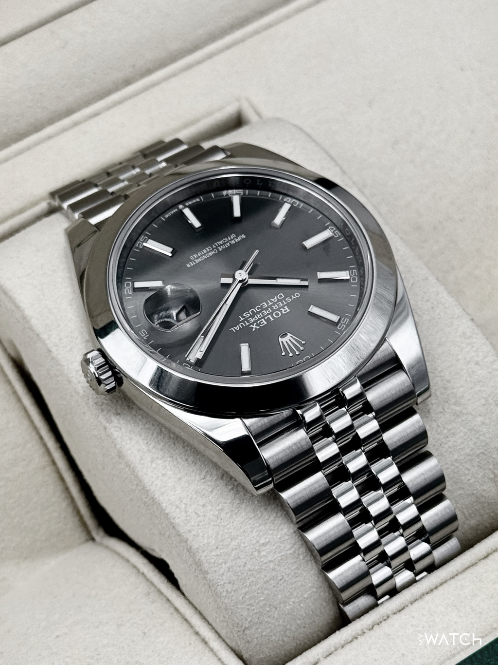 2024 Rolex Datejust 41mm 126300 Stainless Steel Jubilee Rhodium Dial