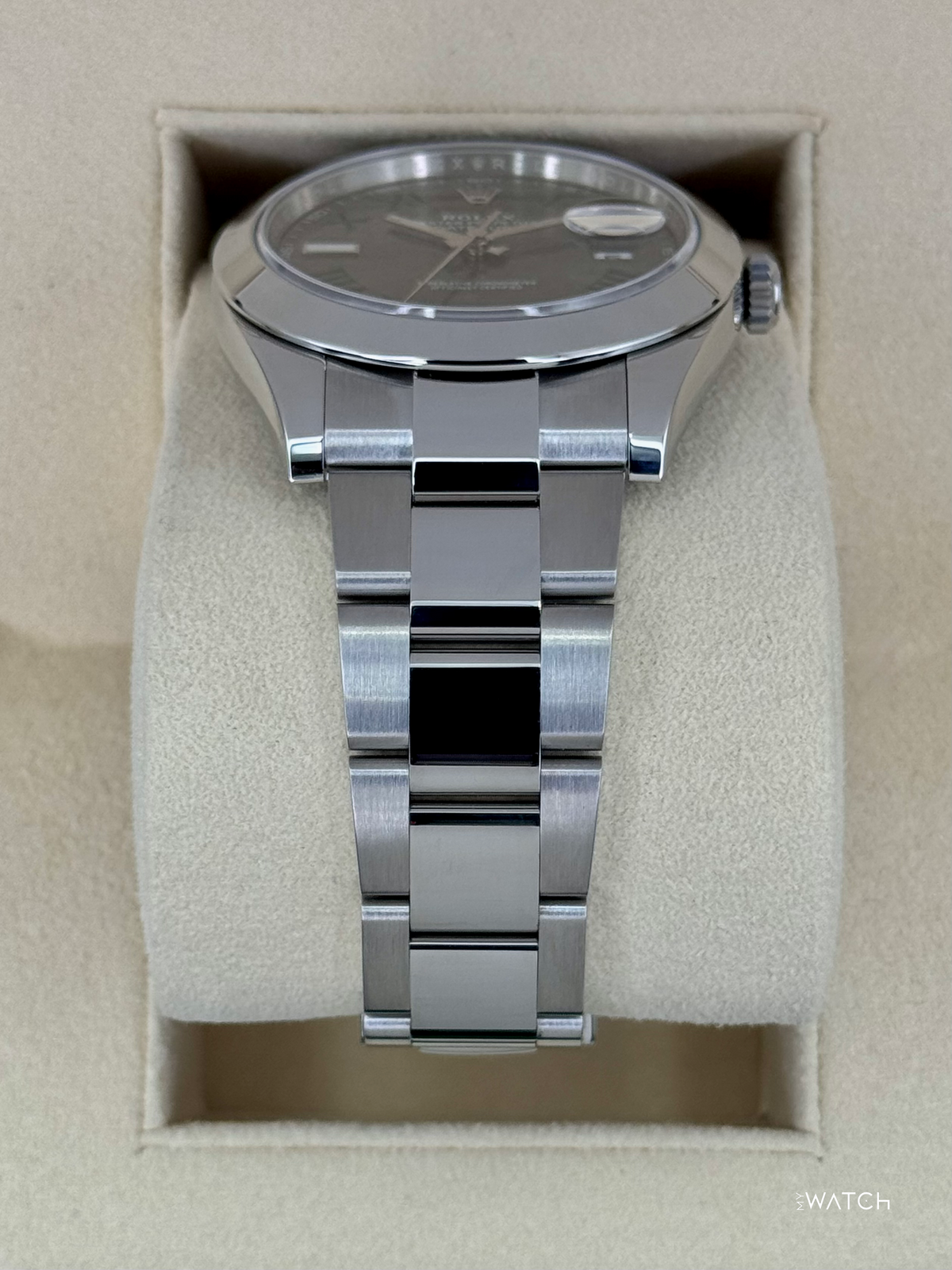 2021 Rolex Datejust 41mm 126300 Stainless Steel Oyster Wimbledon Dial