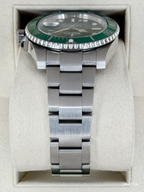 2020 Rolex Submariner “Hulk” 40mm 116610LV Green Dial (GREEN CARD)