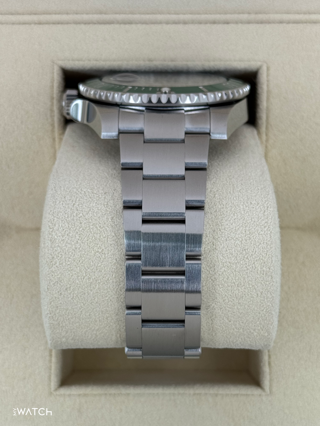 2018 Rolex Submariner “Hulk” 40mm 116610LV Green Dial
