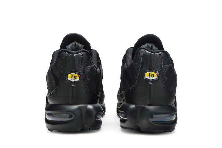 Nike Air Max Plus Triple Black Leather