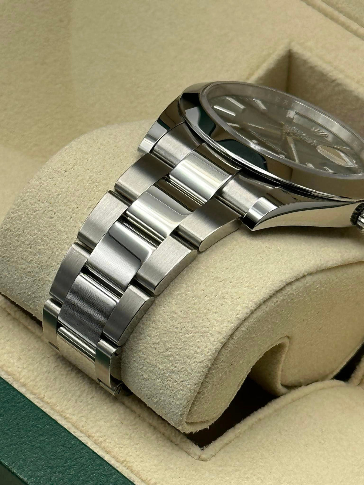2022 Rolex Datejust 41mm 126300 Oyster Green Dial