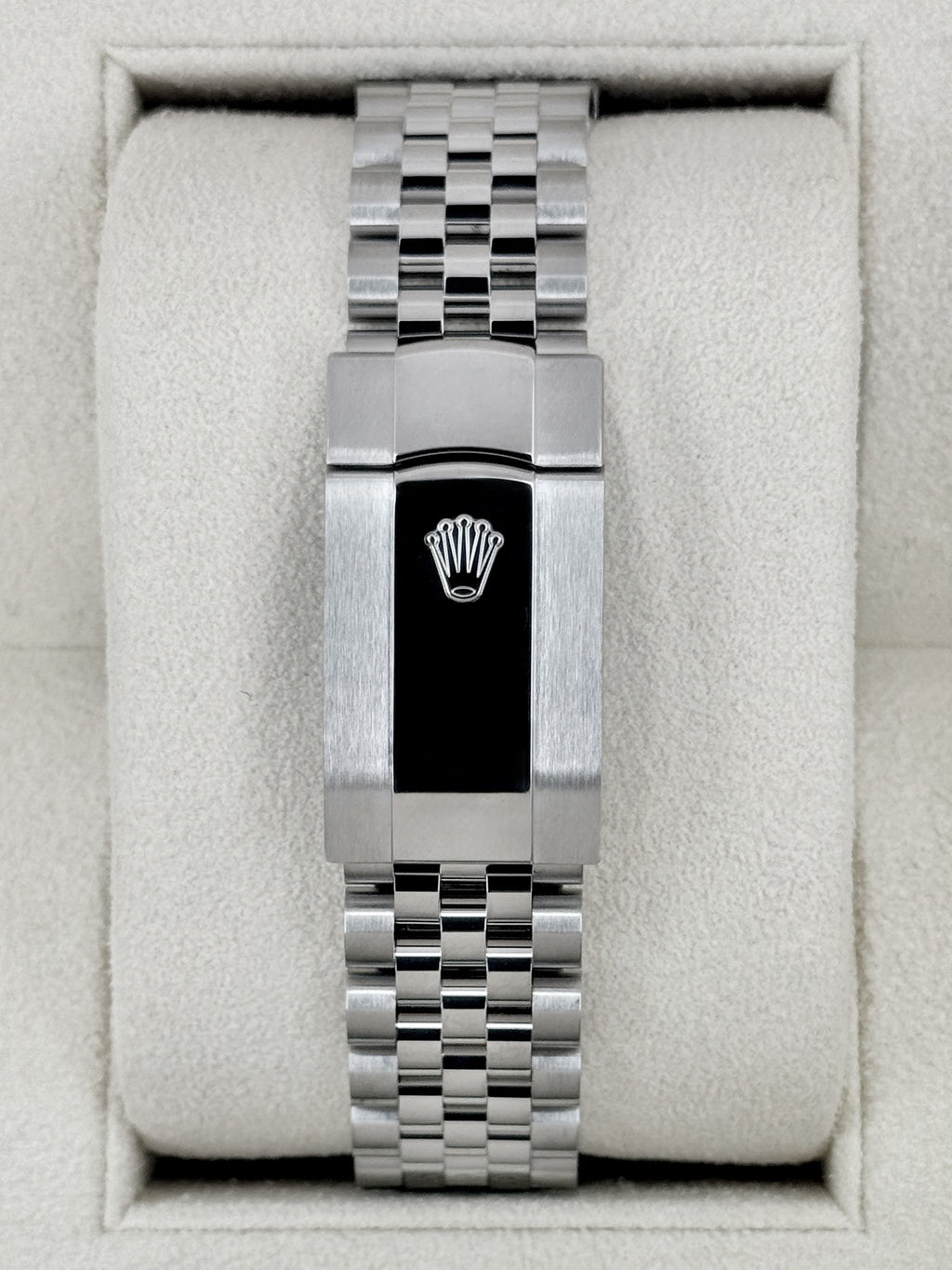 2024 Rolex Datejust 41mm 126300 Stainless Steel Jubilee Rhodium Dial