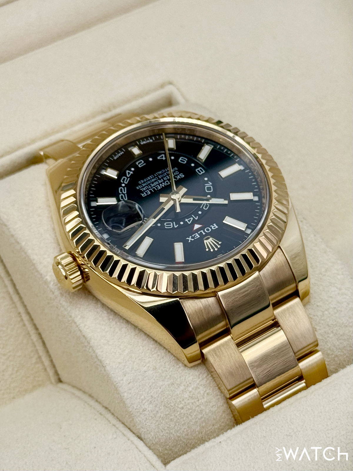 2019 Rolex Sky-Dweller 42mm 326938 18K Yellow Gold Oyster Black Dial