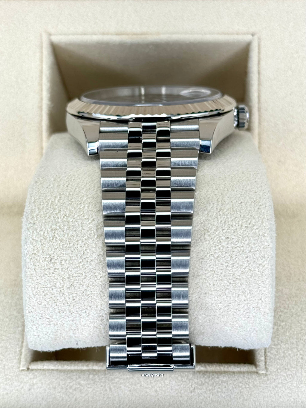 2023 Rolex Datejust 41mm 126334 Stainless Steel Jubilee Wimbledon Dial