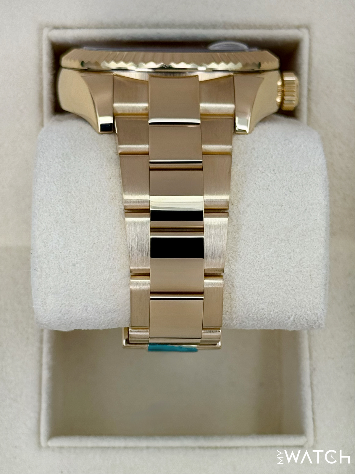 2019 Rolex Sky-Dweller 42mm 326938 18K Yellow Gold Oyster Black Dial