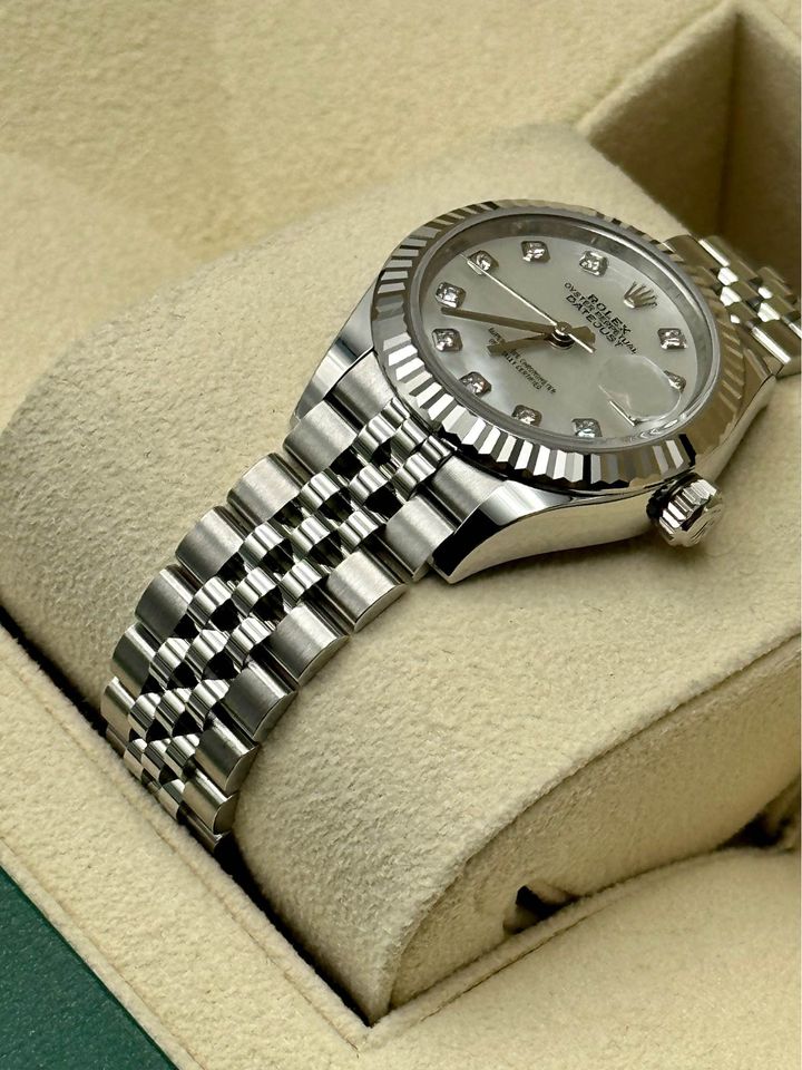 NEW 2022 Rolex Ladies Datejust 28mm 279174 Diamond Mother of Pearl Dial