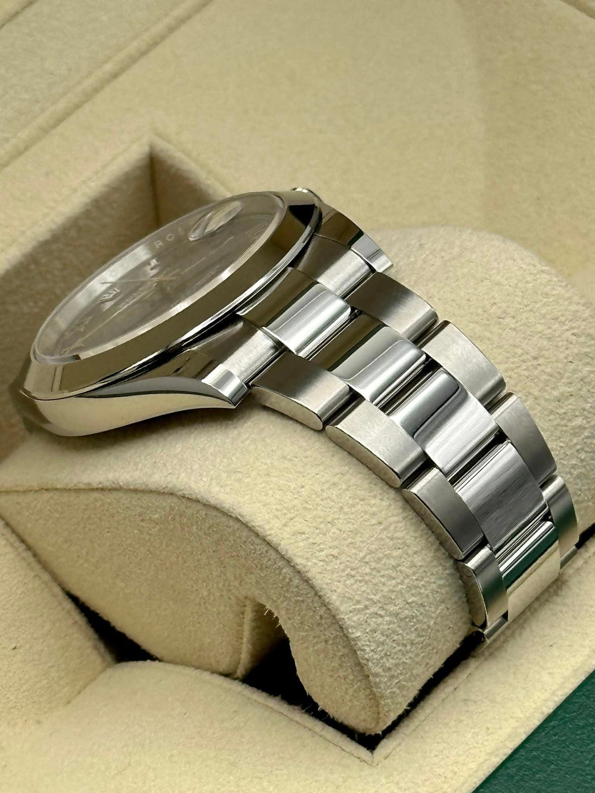 NEW Rolex 2023 Datejust 41mm 126300 Oyster Blue Roman Numeral Dial