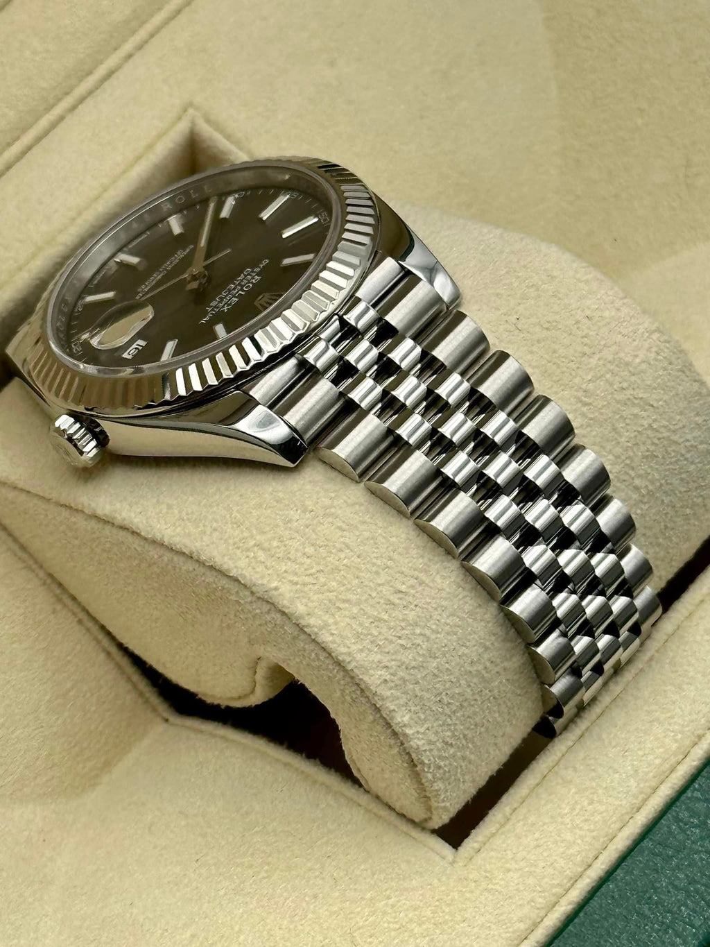 2017 Datejust 41mm 126334 Jubilee Rhodium Dial