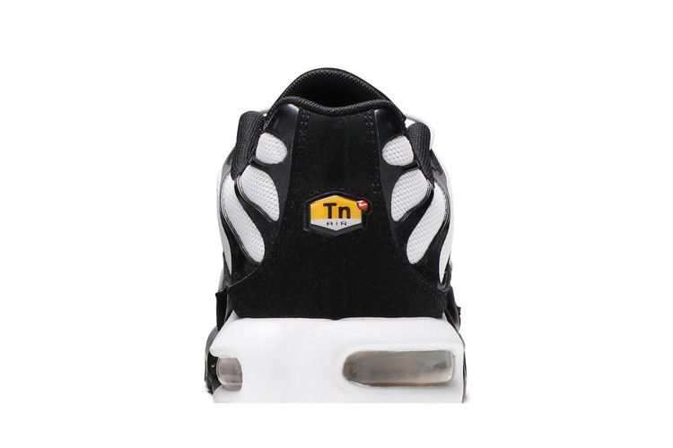 Nike Air Max Plus White Black Metallic Gold