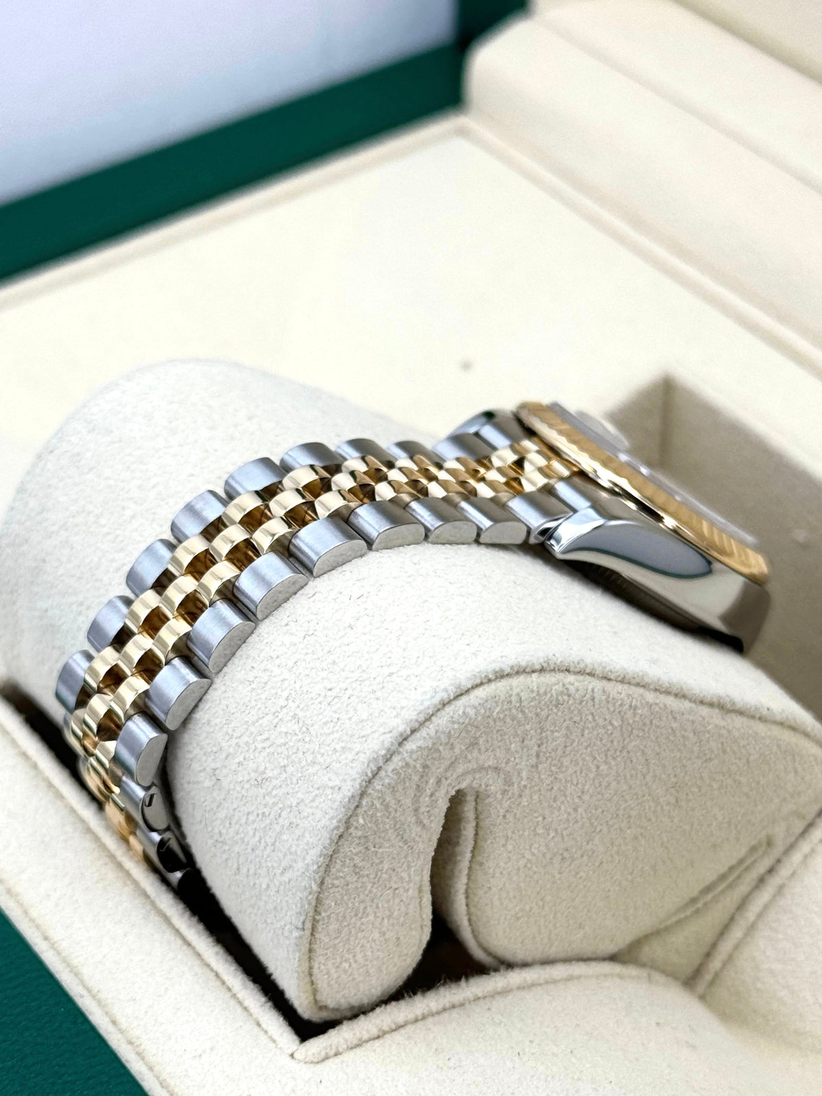 2017 Rolex Lady-Datejust 28mm 279173 Two-Tone Jubilee White Dial