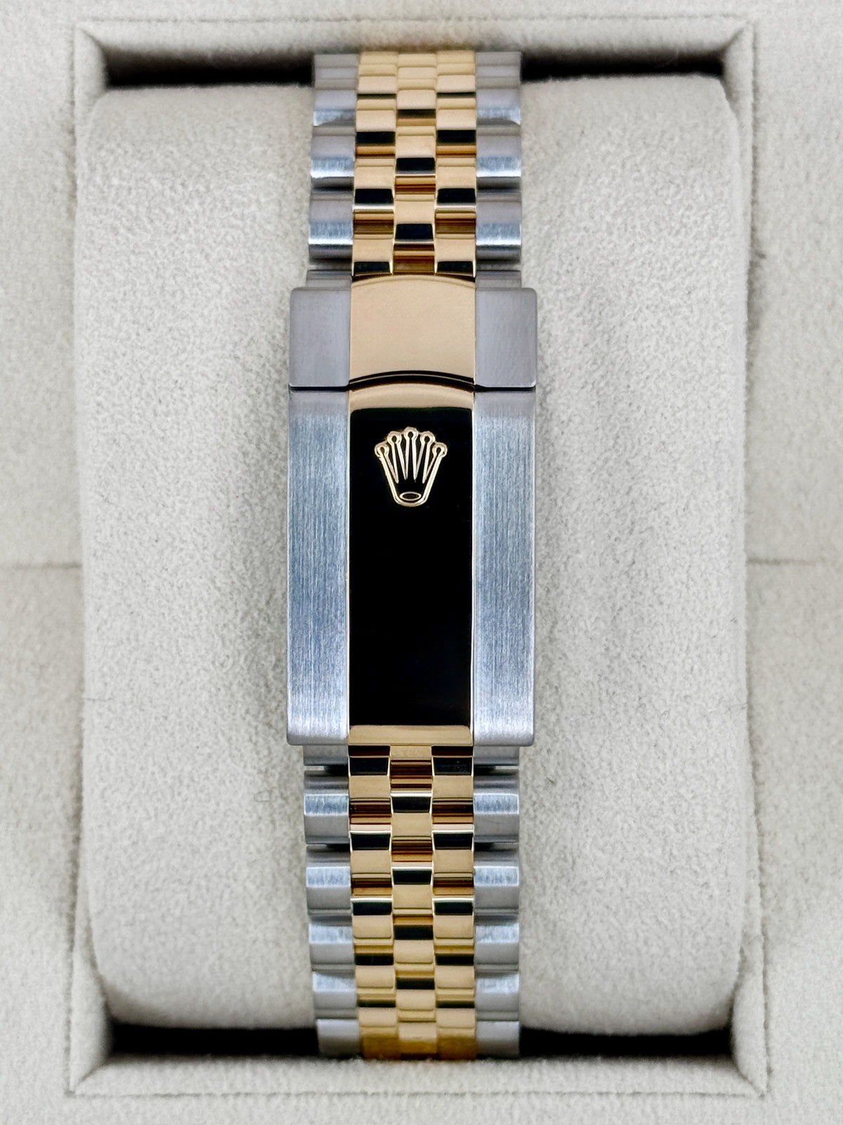 2021 Rolex Datejust 41mm 126333 Two-Tone Jubilee Wimbledon Dial