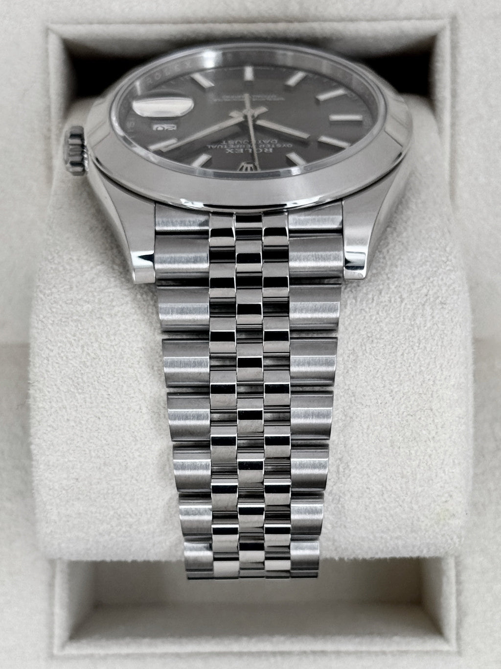 2024 Rolex Datejust 41mm 126300 Stainless Steel Jubilee Rhodium Dial