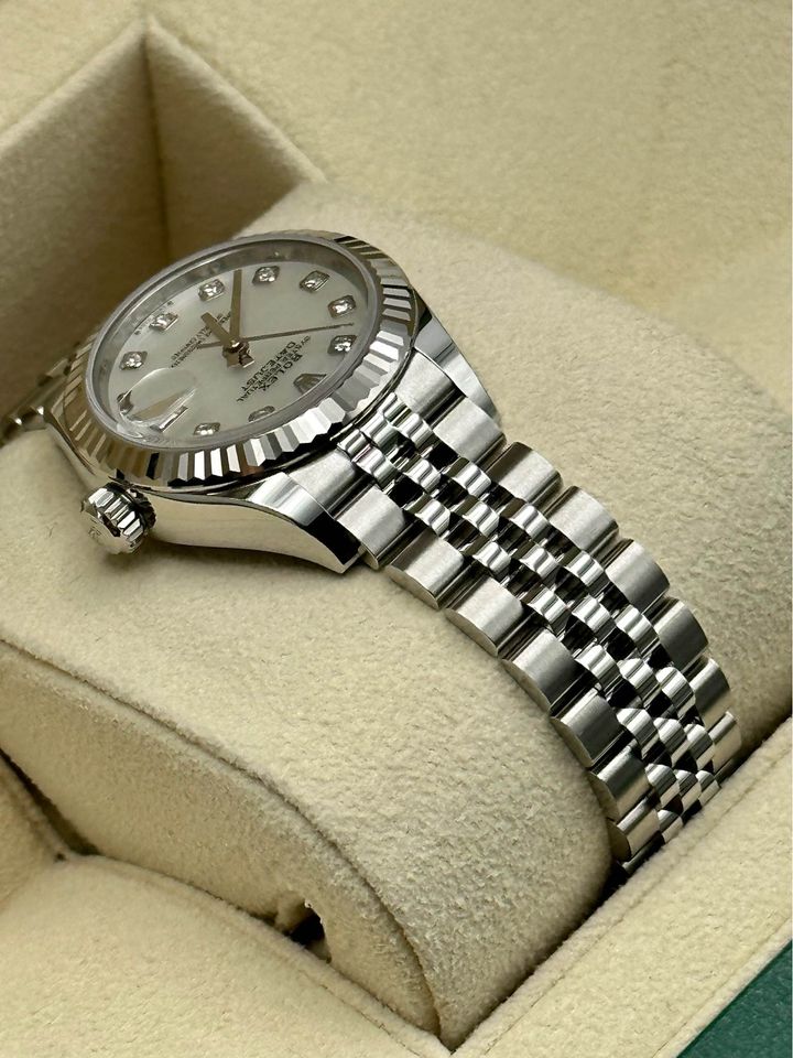 NEW 2022 Rolex Ladies Datejust 28mm 279174 Diamond Mother of Pearl Dial