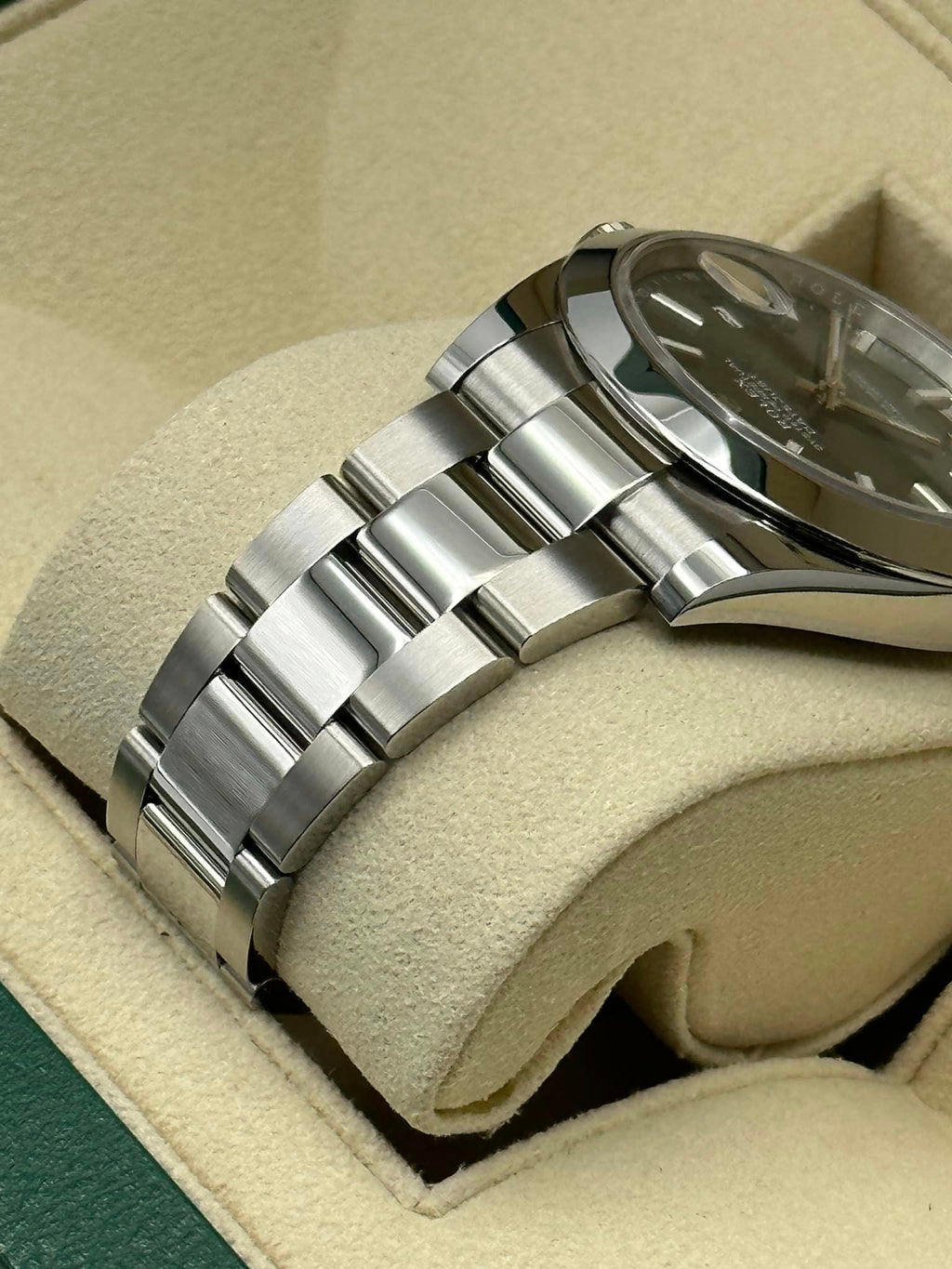 2022 Rolex Datejust 41mm 126300 Oyster Green Dial