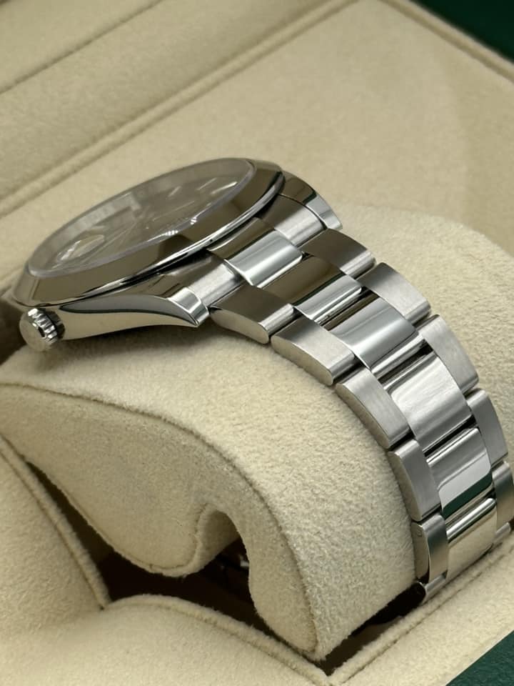 2023 Rolex Datejust 41mm 126300 Oyster Green Dial