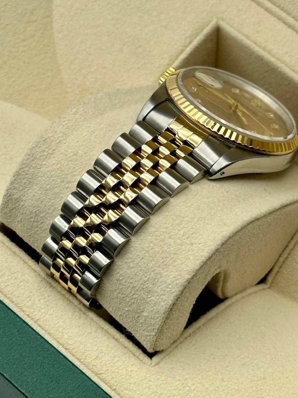 Rolex Datejust 36mm 16233 Two-Tone Jubilee Champagne Diamond Dial