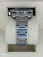 NEW 2019 Rolex Submariner "Hulk" 40mm 116610LV Green Dial (STICKERED)