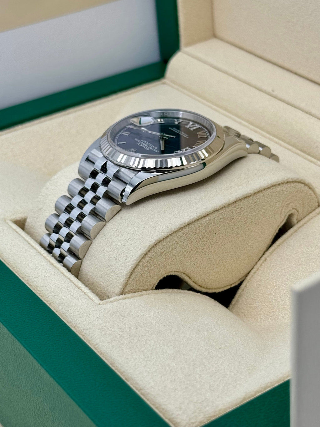NEW 2025 Rolex Datejust 36mm 126234 Stainless Steel Jubilee Purple Dial